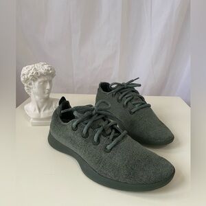 Allbirds wool runner shoe. Matcha green. Women size 8